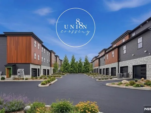 91 Union St #4B, Lodi, NJ 07644