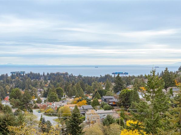 692 Townview Ter, Colwood, BC V9C 3L9