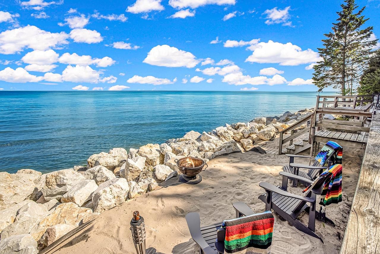 N2035 South Pine Beach Rd, Oostburg, WI 53070 Zillow