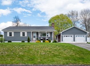 21 Roseanne Dr, Fairhaven, MA 02719