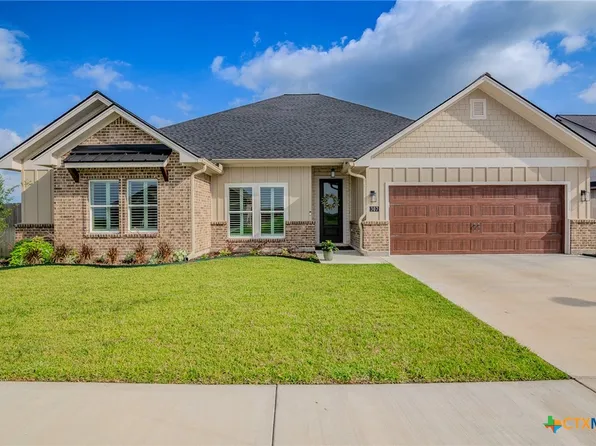 307 Salem Crossing Dr, Victoria, TX 77904