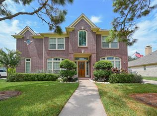 2877 Colony Falls Ln, Dickinson, TX 77539
