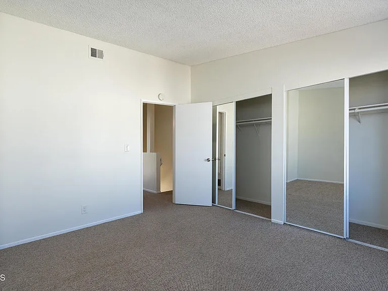 4939 Nautilus St #C — Photo 15