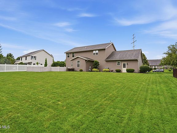 5th image of 1408 Brook Lawn
