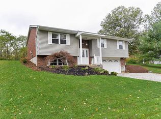 10669 Timberview Dr, Aurora, IN 47001