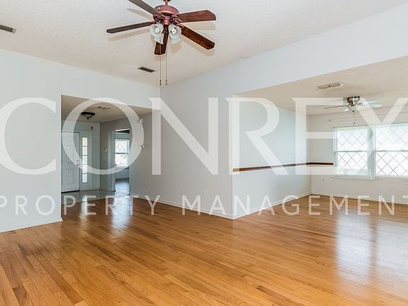 3rd image of 1121 Buccaneer Blvd