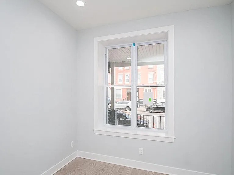 2808 W Oxford — Photo 27