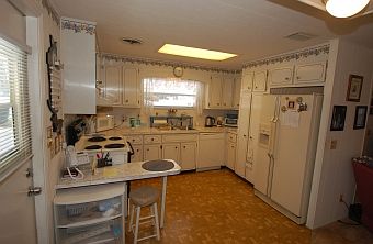 4th image of 163 Cypress Ln W