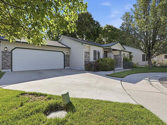 2nd image of 2288 N Linda Vista Pl
