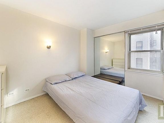 4th image of 333 E 66th St APT 6A