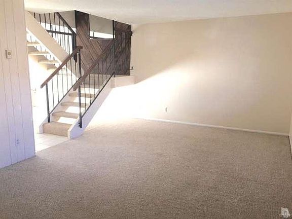 4th image of 1045 Palmetto Way APT D