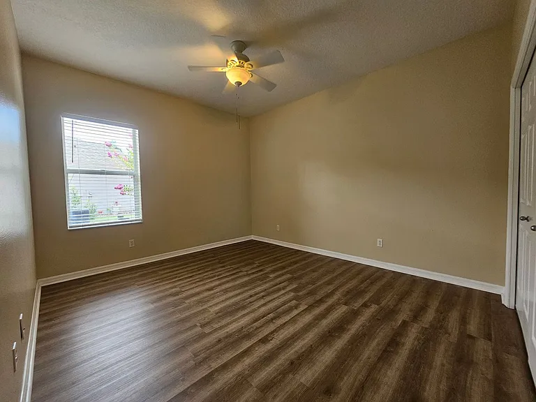 1107 Oxbridge Dr — Photo 59