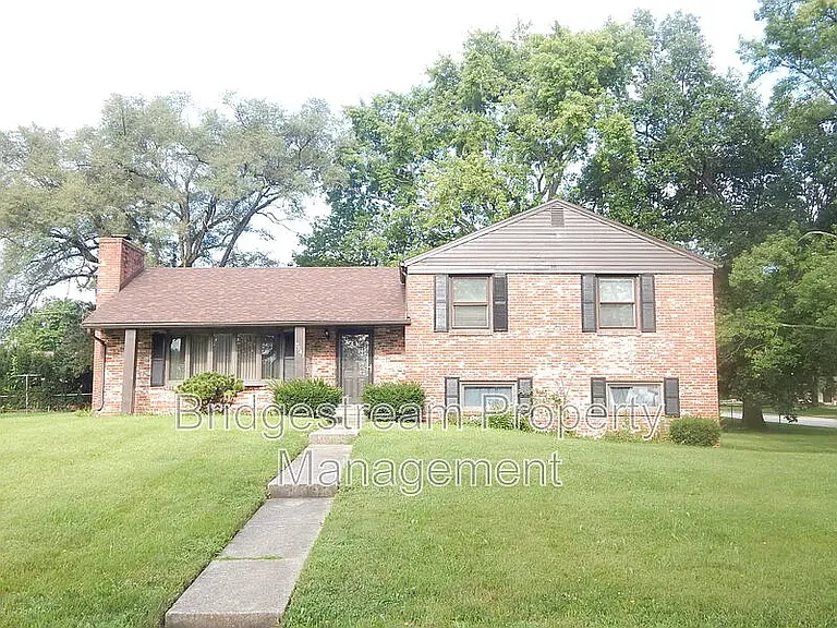 7541 Mintwood Ave — Photo 1