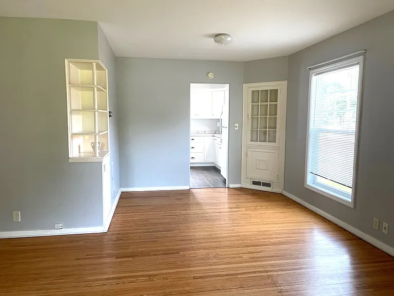 1503 6th St S #1 — Photo 3