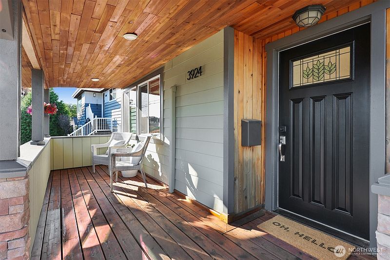 5th image of 3924 SW Holden Street