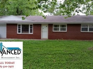 1716 Kenmar Dr, Manhattan, KS 66502