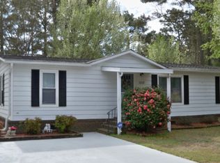 3228 Santee Dr, Murrells Inlet, SC 29576