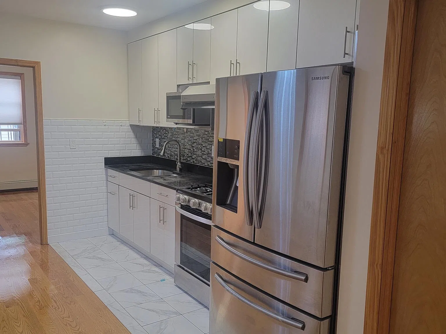 5228 73rd Street — Photo 3