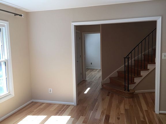 4th image of 1829 Wainwright Dr
