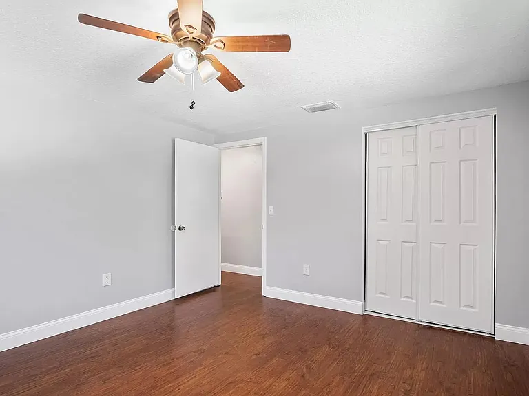 25027 Holden Dr — Photo 11