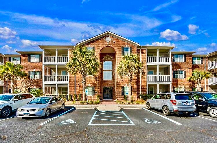 1st image of 1487 Cambridge Lakes Dr