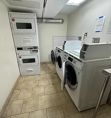 Rented by Avenues Real Estate | media 10