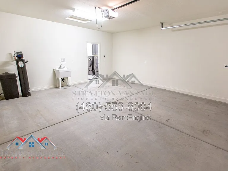 3759 N Astoria Dr — Photo 13