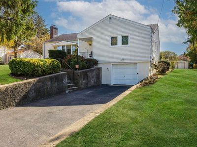 4 Clinton Street, Glen Cove, NY, 11542