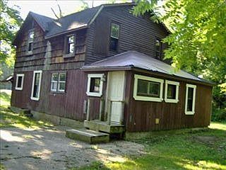 2nd image of 431 Davis St