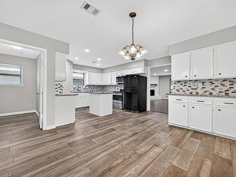 21043 Northern Colony Ct — Photo 11