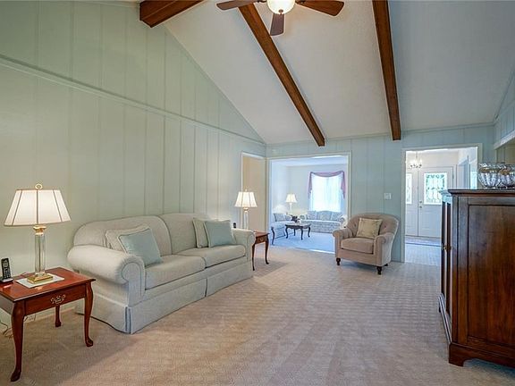 5th image of 112 Northwood Dr