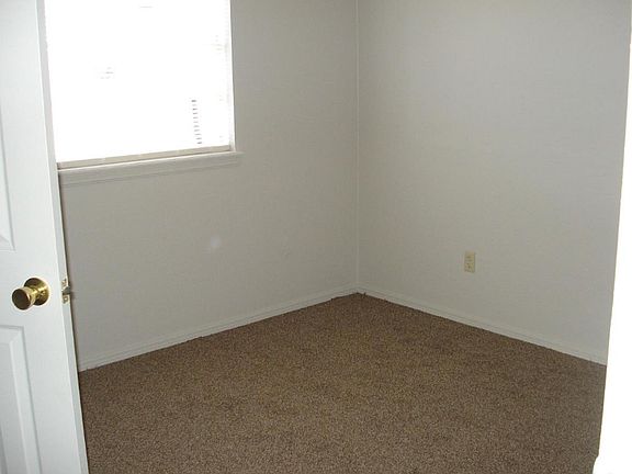5th image of 5109 Georgia Pl