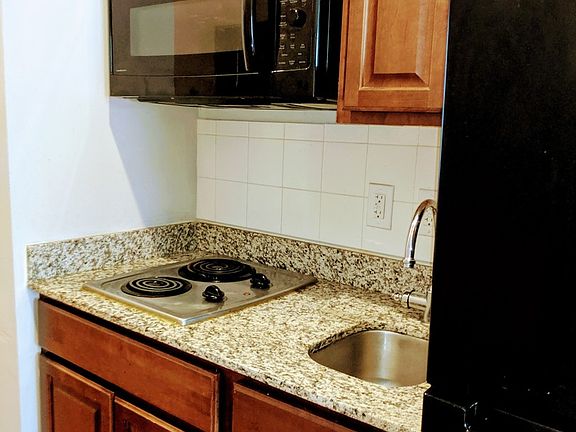 4th image of 511 N Harrison St APT 5