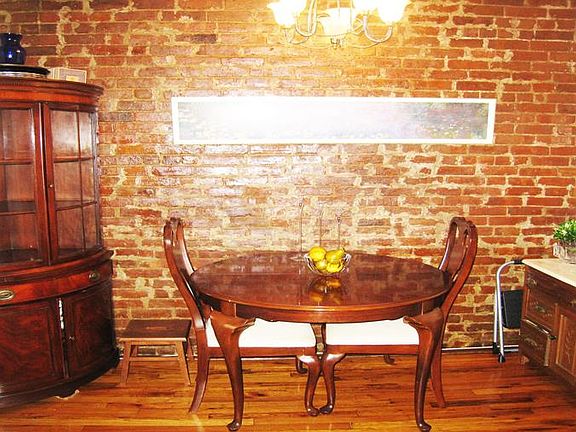 3rd image of 41 W 71st St APT 4E