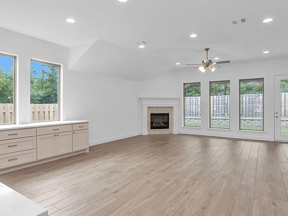 3rd image of 41462 Threadgill Way