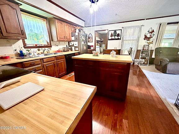 4th image of 618 Drew Rd
