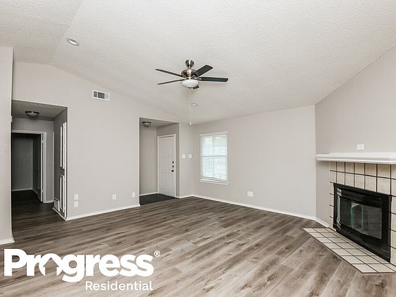 5th image of 1032 W Hills Ter
