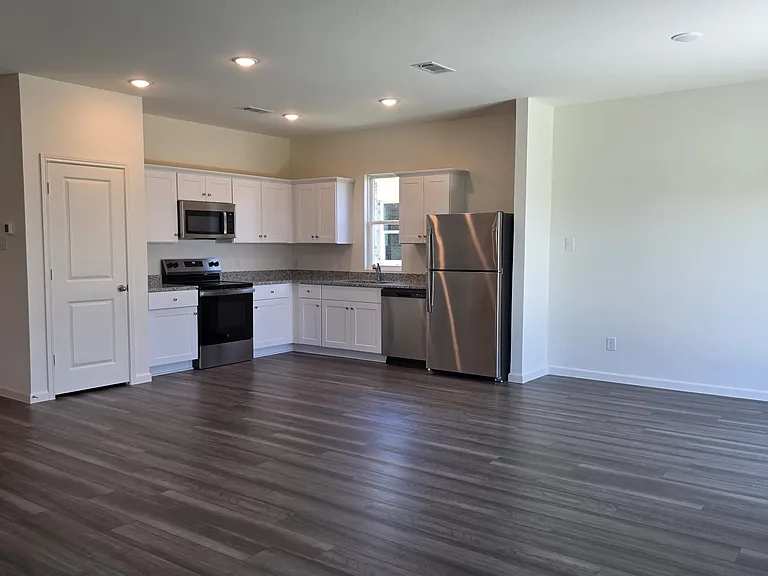 12732 Haymarket Rd — Photo 6