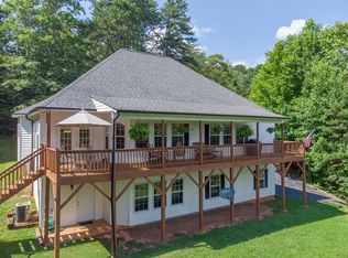 97 Country Walk, Franklin, NC 28734