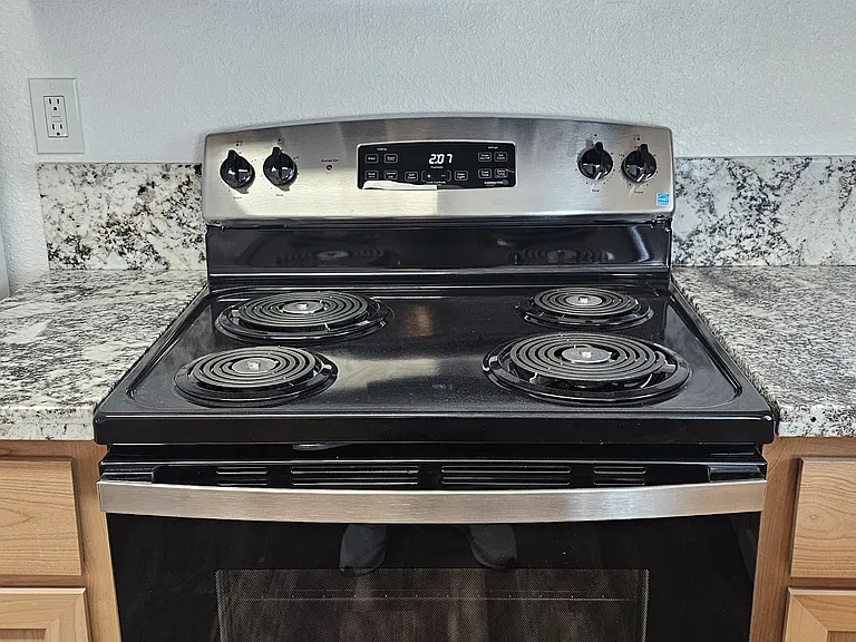 835 W 4th Ave #4 — Photo 7