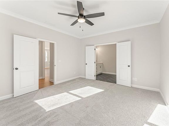4th image of 4214 Karenwood Cir