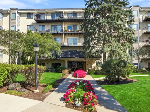 8620 Waukegan Rd Unit 504, Morton Grove, IL 60053