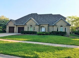 4355 Pine Lake Dr, Naperville, IL 60564