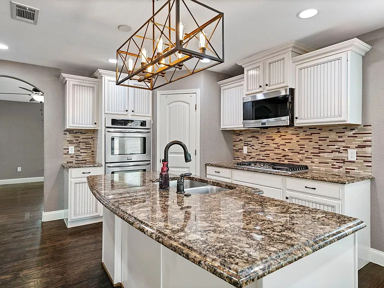 8406 Lakemont Dr — Photo 8