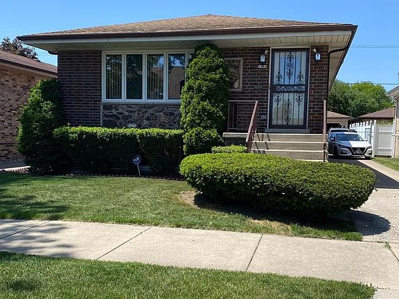 3rd image of 3346 N Natoma Ave