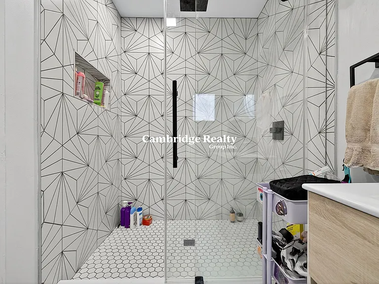114 Woodstock St #2T — Photo 8