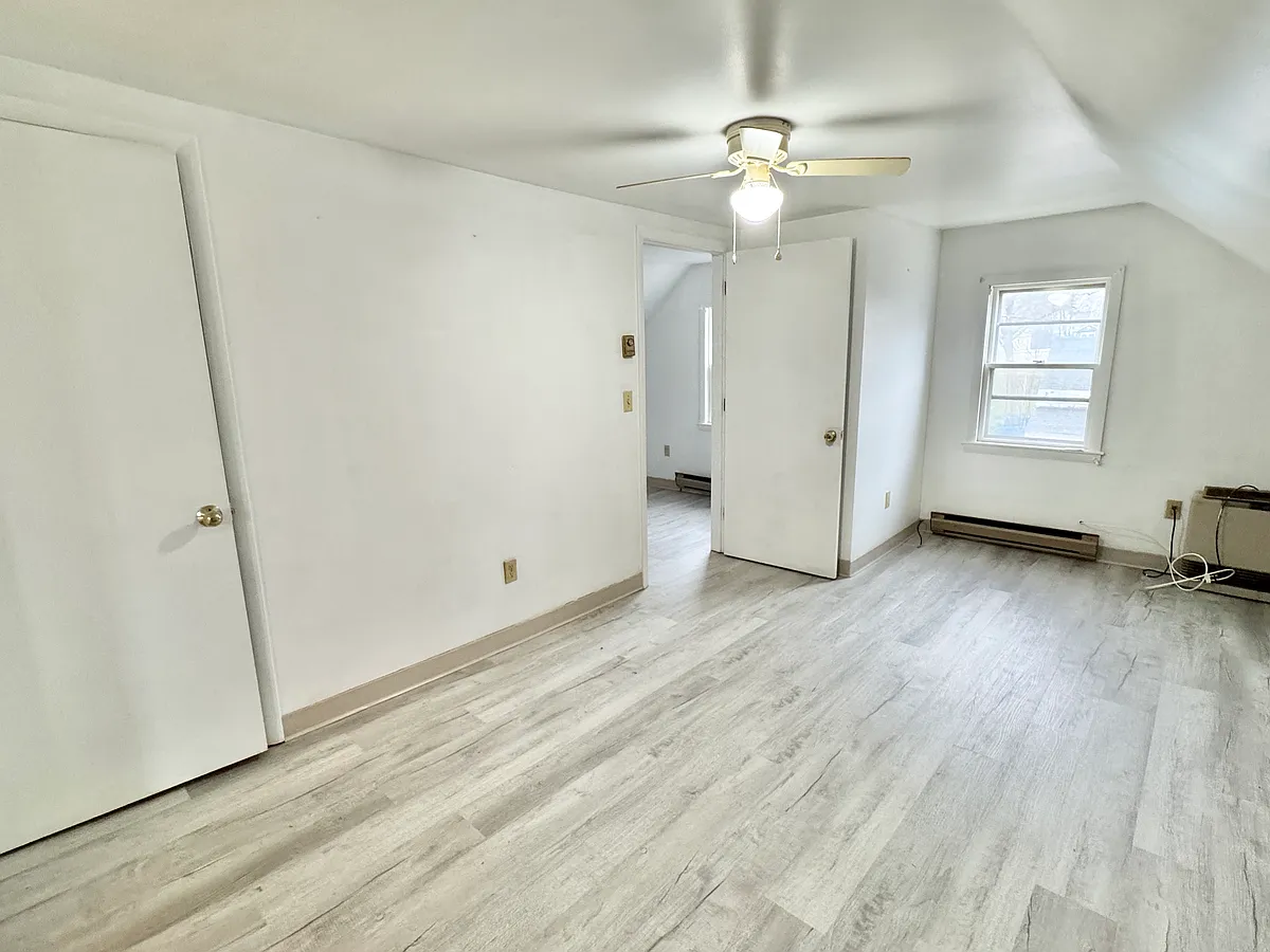 Building Photo - 90 Franklin St #3