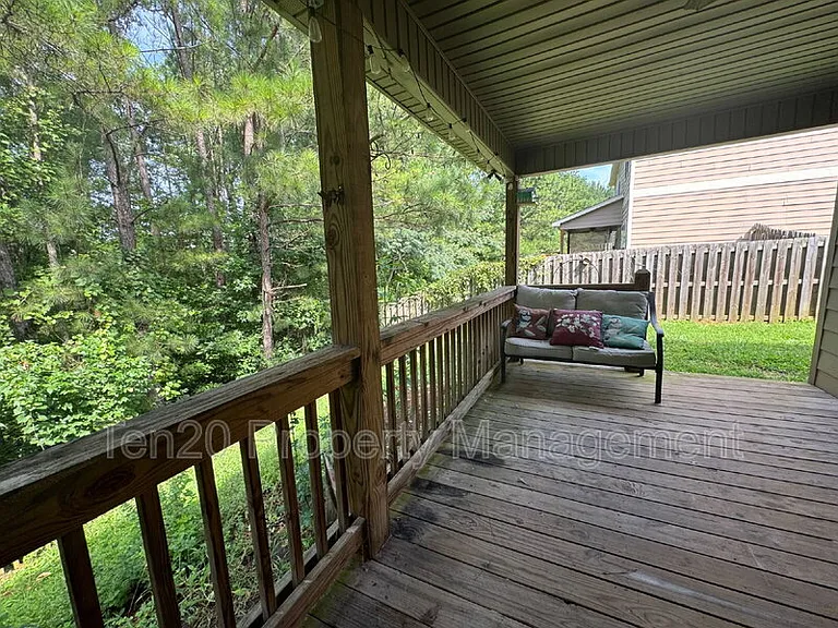 7471 Coppice Dr — Photo 25