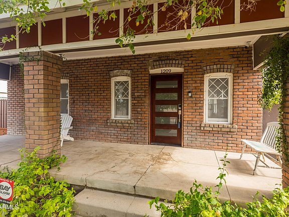 4th image of 1209 E MORELAND Street