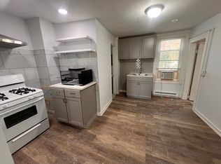 18 Crawford St, Jersey City, NJ 07306
